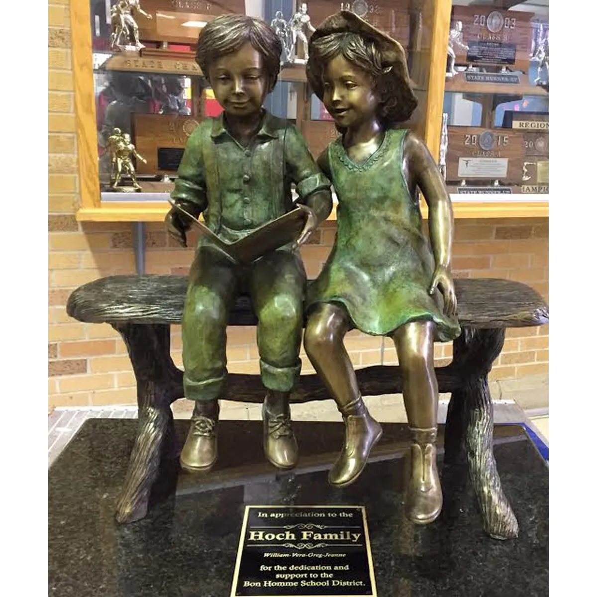 Best Friends Reading Statue