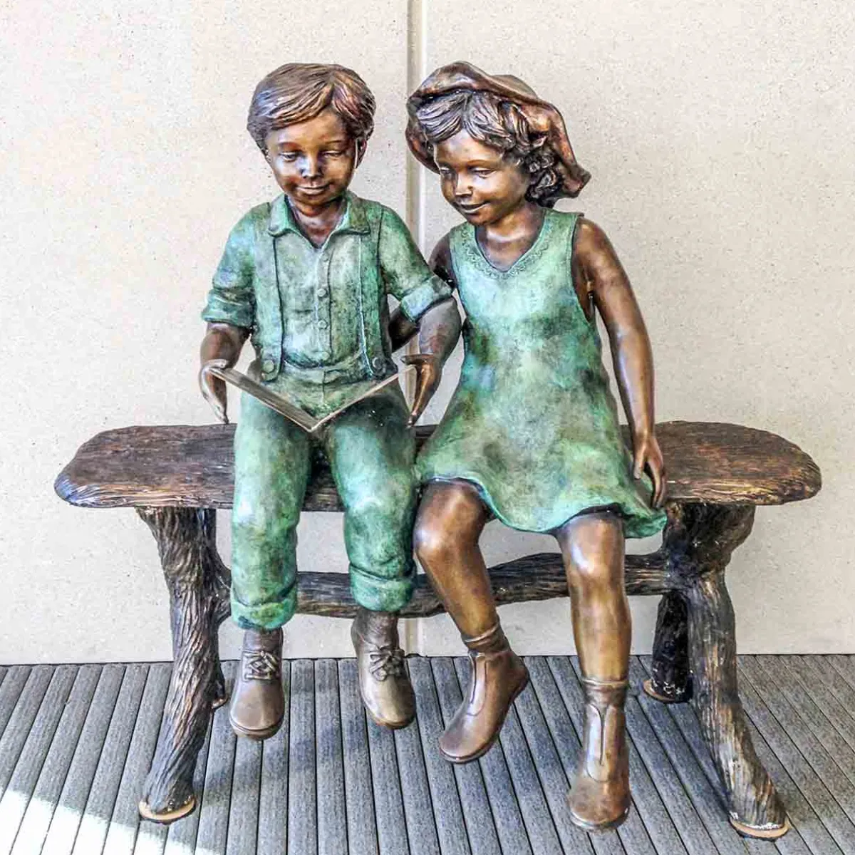 Best Friends Reading Statue