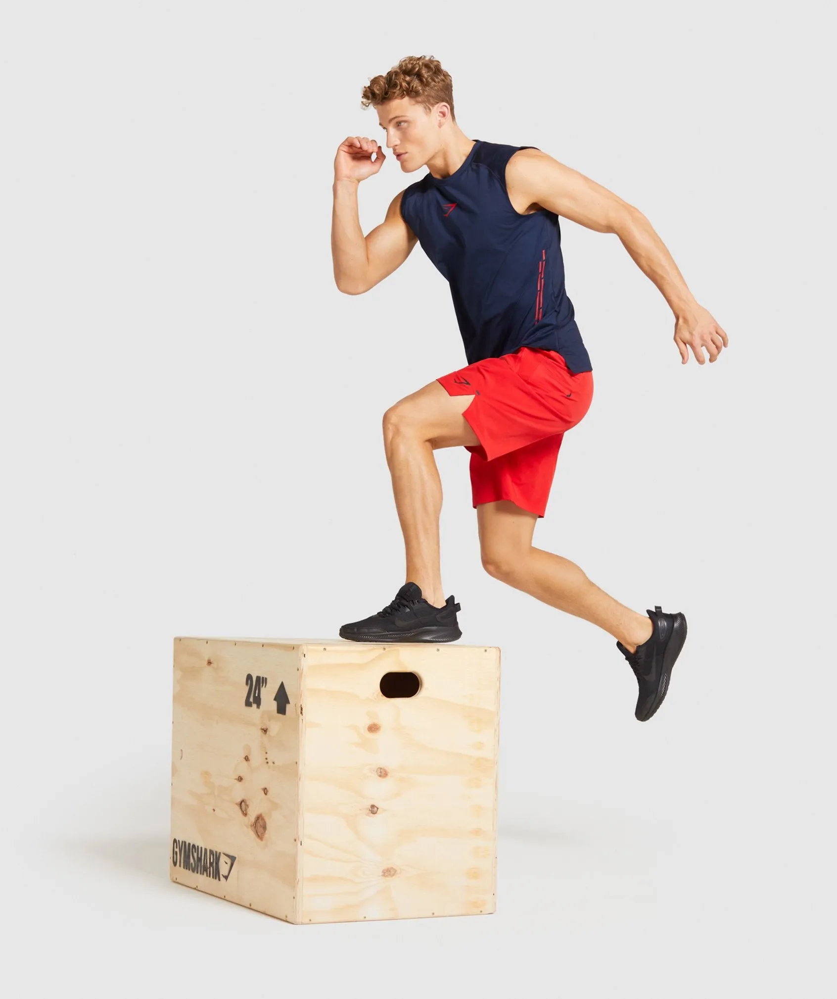 Gymshark Element Hiit 9" Shorts - Red