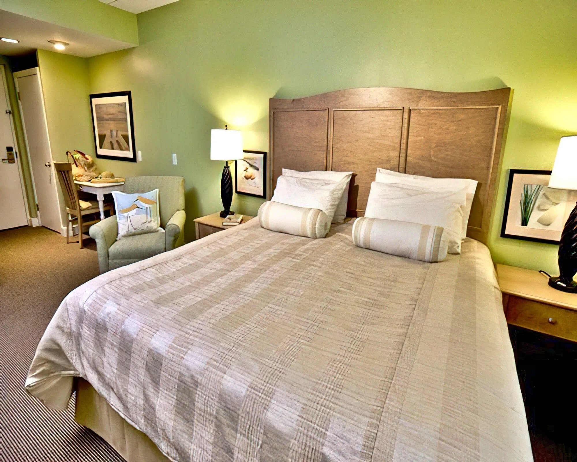 Holly Tree Resort