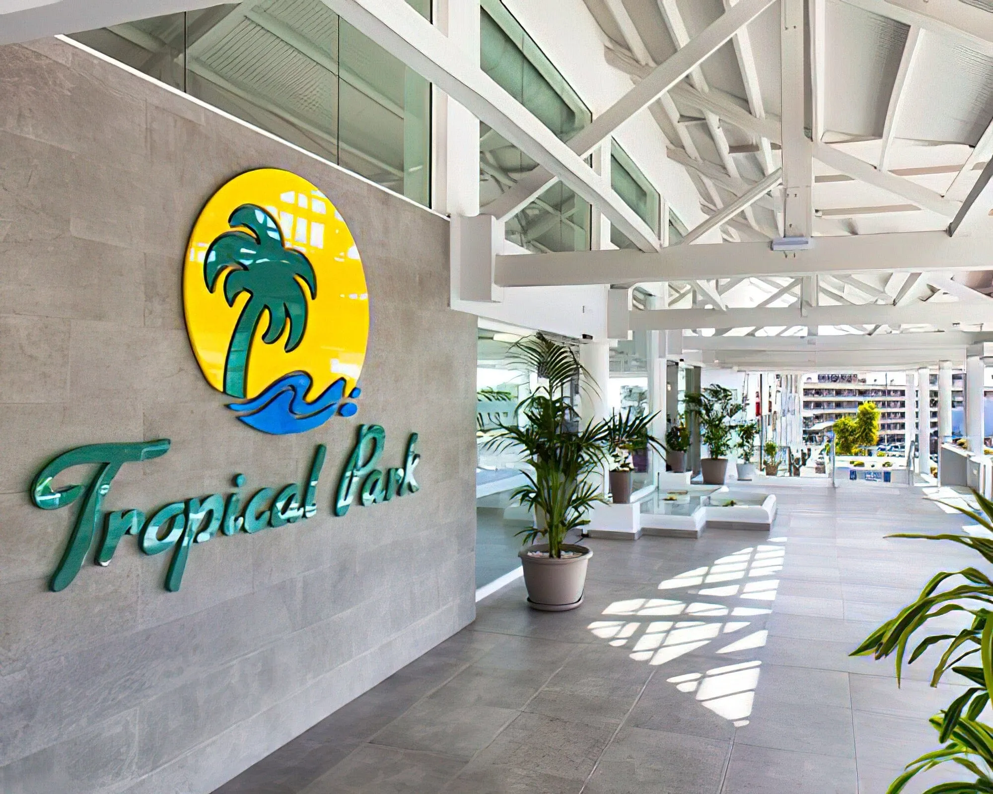 Hotel Tropical Park